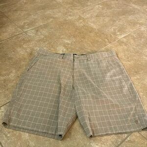 Men’s Hang Ten Flat Front Shorts Size 40
